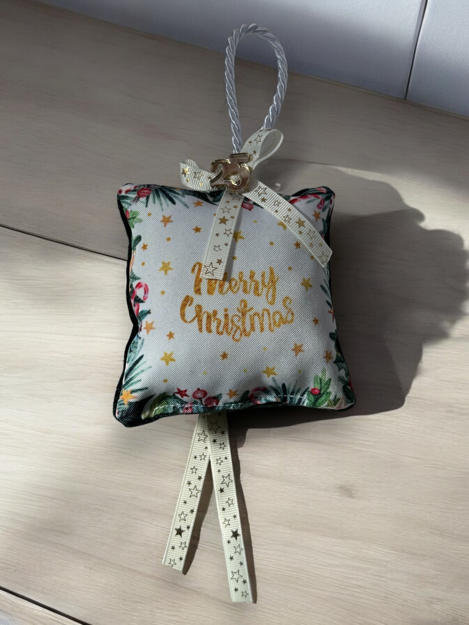 Χριστουγεννιάτικο Αρωματικό Μαξιλαράκι "Merry Christmas με Κυπαρρισί Βελούδο" - Image 2