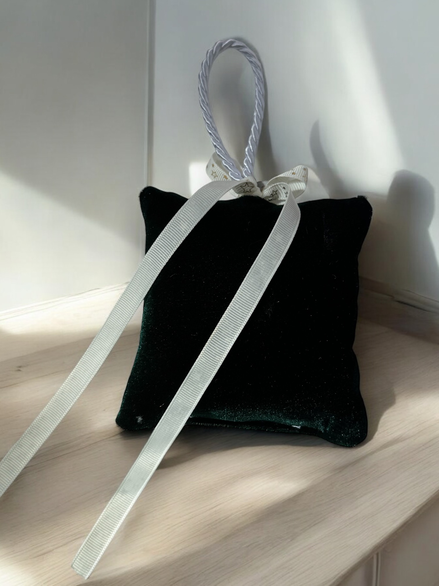 Χριστουγεννιάτικο Αρωματικό Μαξιλαράκι "Merry Christmas με Κυπαρρισί Βελούδο" - Image 3