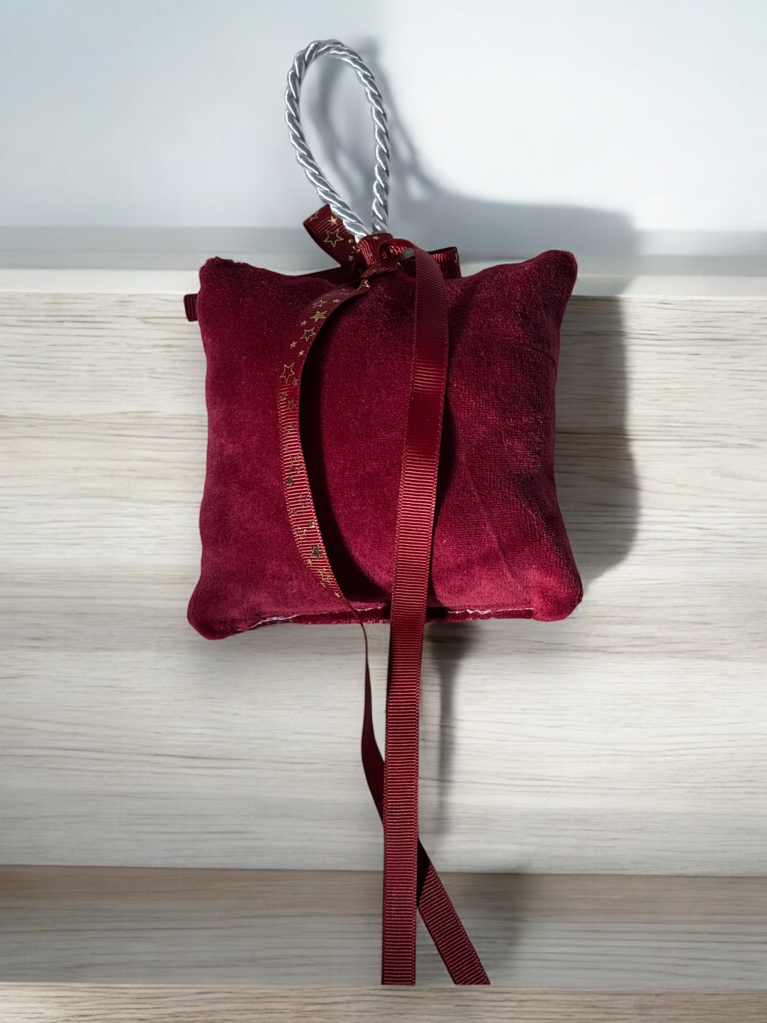 Χριστουγεννιάτικο Αρωματικό Μαξιλαράκι "Snowman Pozing με Κόκκινο Βελούδο" - Image 3